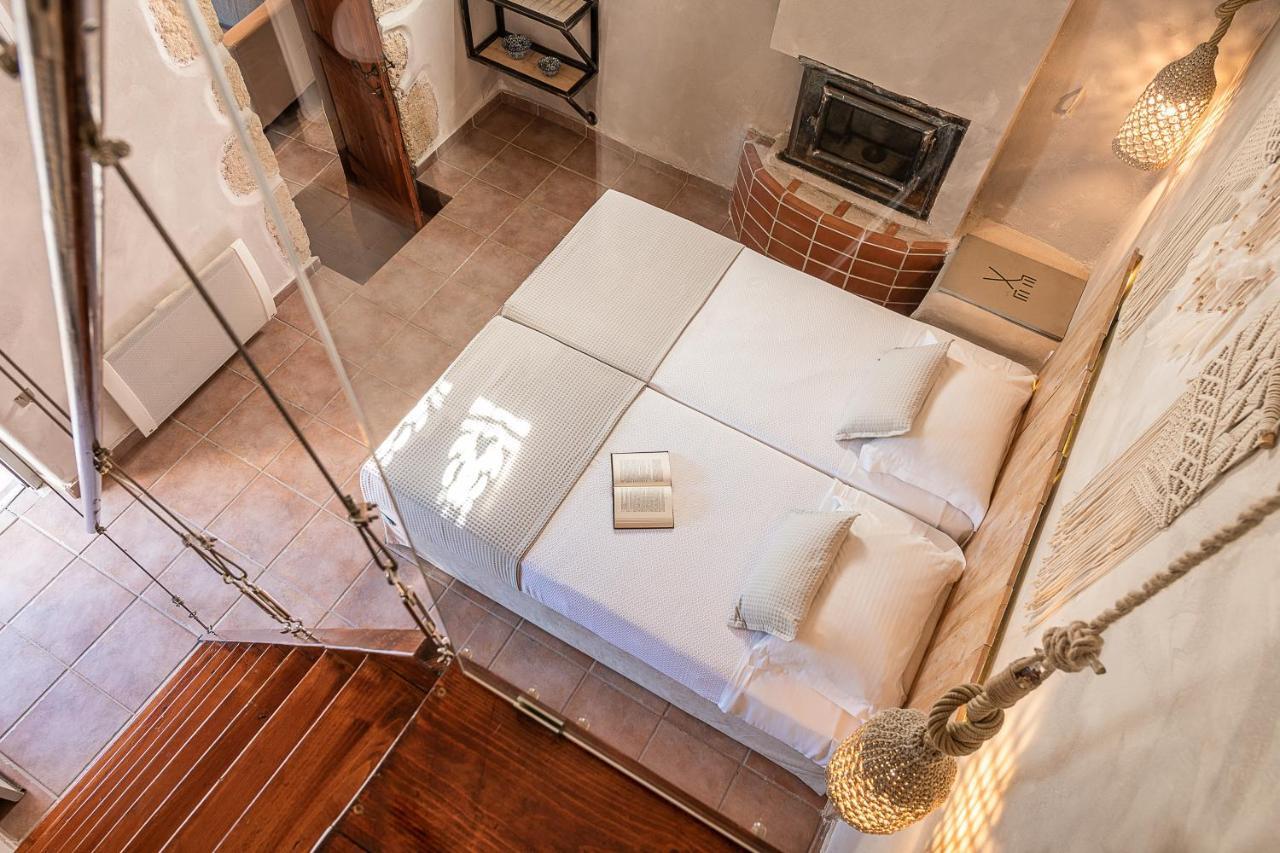 Verekinthos Villas - Pool, Hot Tub, Bbq, Kids Playground, Stunning Mountain Views Yerolákkos Exteriör bild