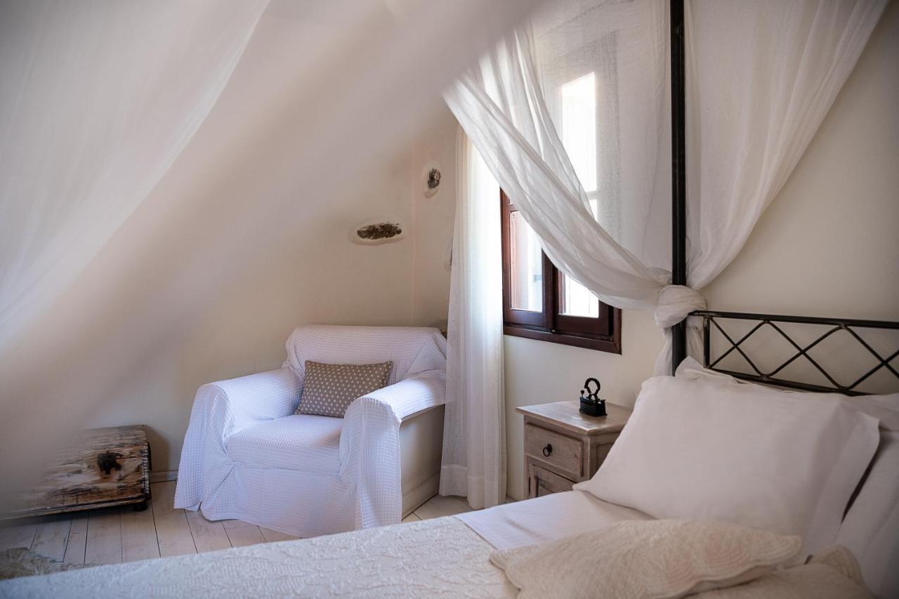 Verekinthos Villas - Pool, Hot Tub, Bbq, Kids Playground, Stunning Mountain Views Yerolákkos Exteriör bild
